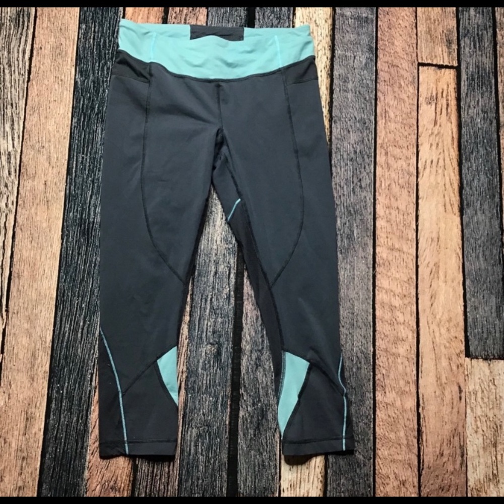 LuluLemon Crop Leggings